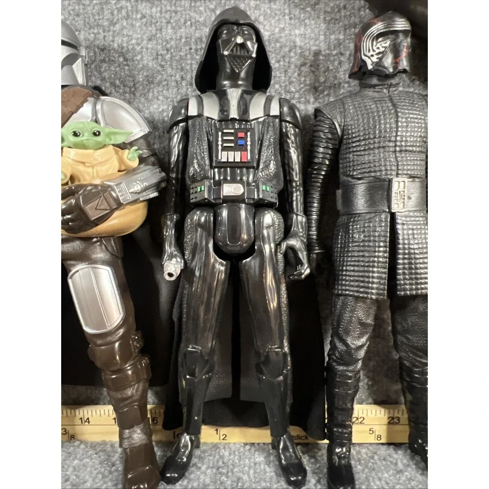 Star Wars 7-Piece Toy Lot 5 Action Figures (2 Talk) Boba Fett Funko& Lightsaber